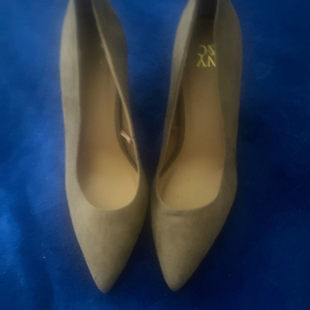 New York & Company Elegant Gray Heels